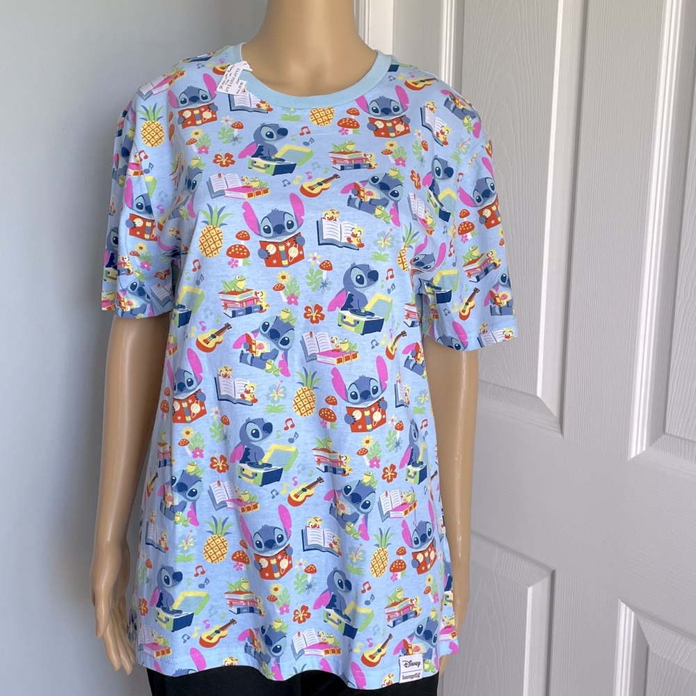 Loungefly Disney Lilo & Stitch Graphic T-shirt‎ Reading Music BookTok - M